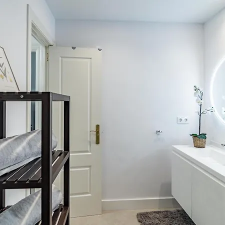 Charming And Modern 3-bedroom Duplex In Aloha Pueblo With Mountain Views *