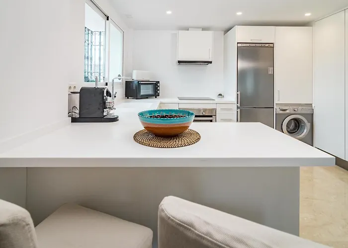 Charming And Modern 3-bedroom Duplex In Aloha Pueblo With Mountain Views * Marbella