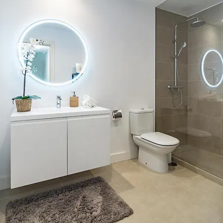 Charming And Modern 3-bedroom Duplex In Aloha Pueblo With Mountain Views Marbella